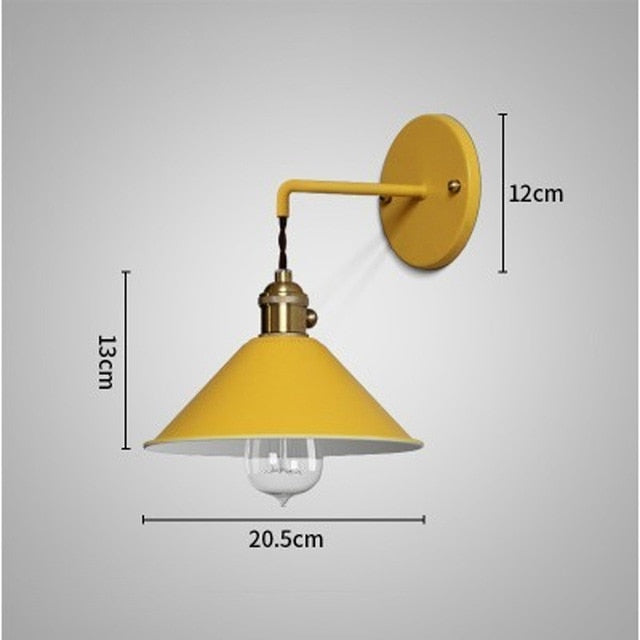 Compact American Wall Lamp